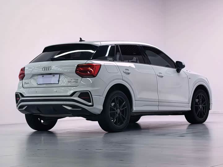 Audi Q2L, 2021 — фото 2 из 9