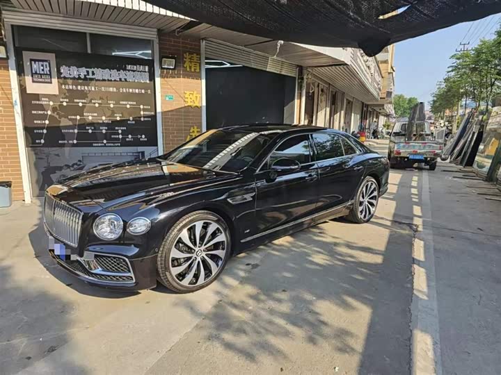 Bentley Flying Spur, 2022 — купить в Самаре под ключ