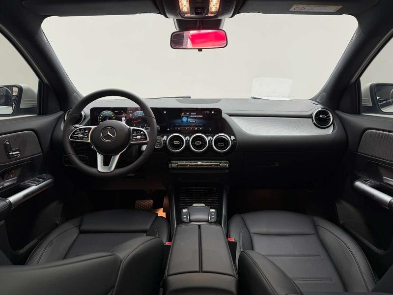 Mercedes-Benz GLA-Class, 2022 — фото 12 из 12