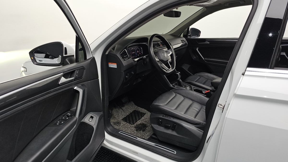 Volkswagen Tiguan, 2023 — фото 10 из 12