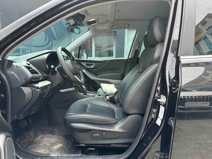 Subaru Forester, 2022 — фото 3 из 7