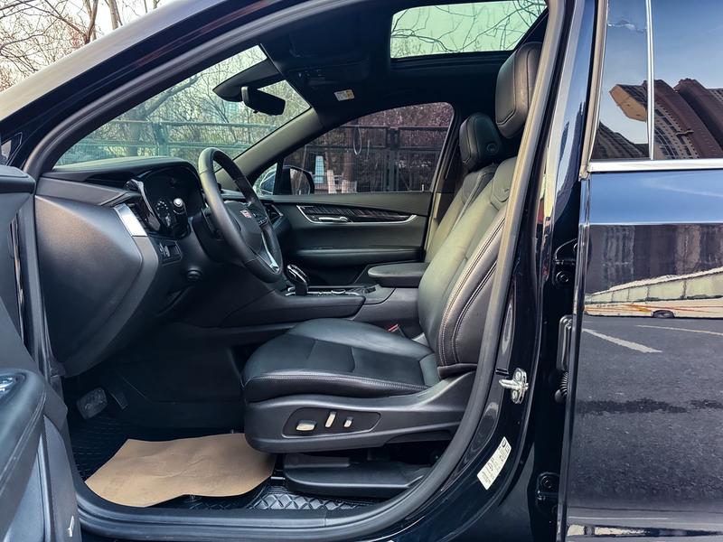 Cadillac XT6, 2022 — фото 9 из 12