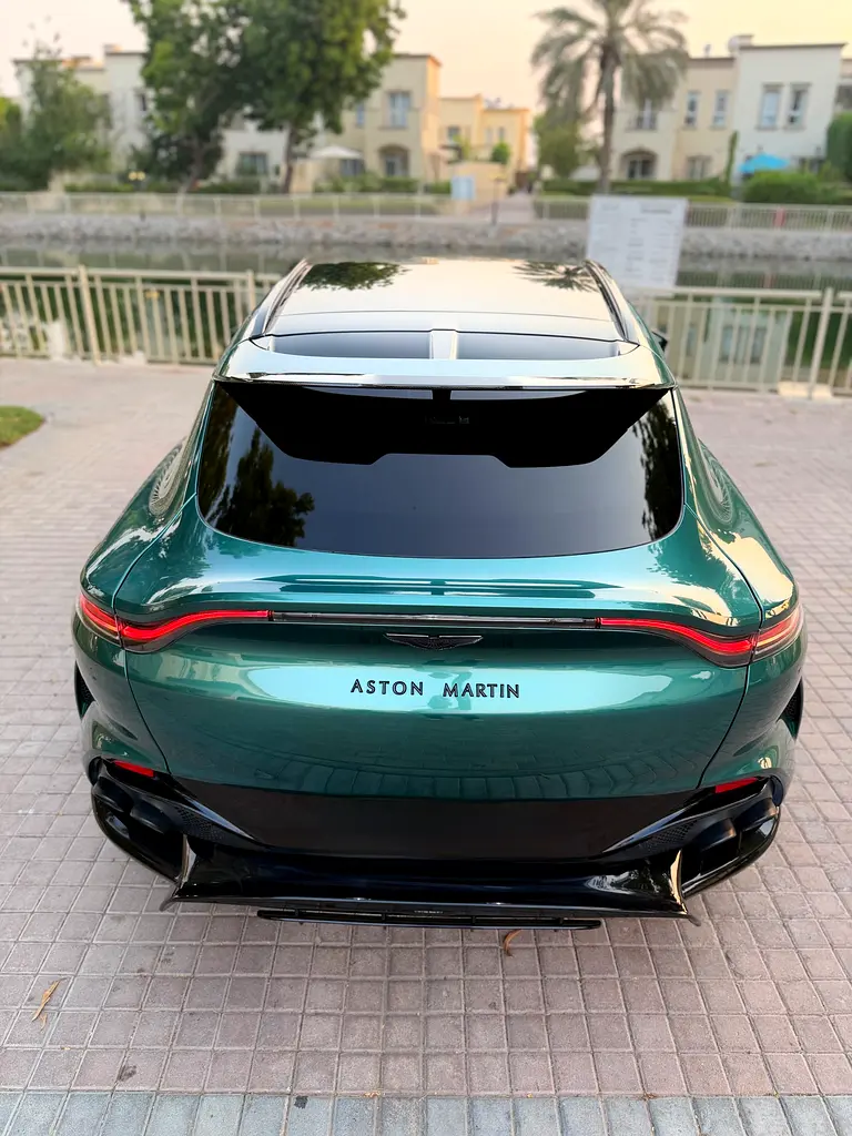 Aston Martin DBX, 2024 — фото 6 из 10