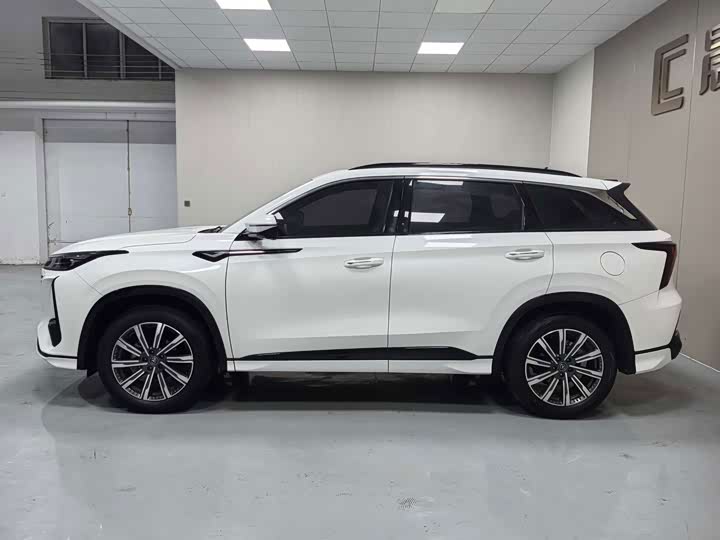 Changan CS75 Plus, 2023 — фото 7 из 9