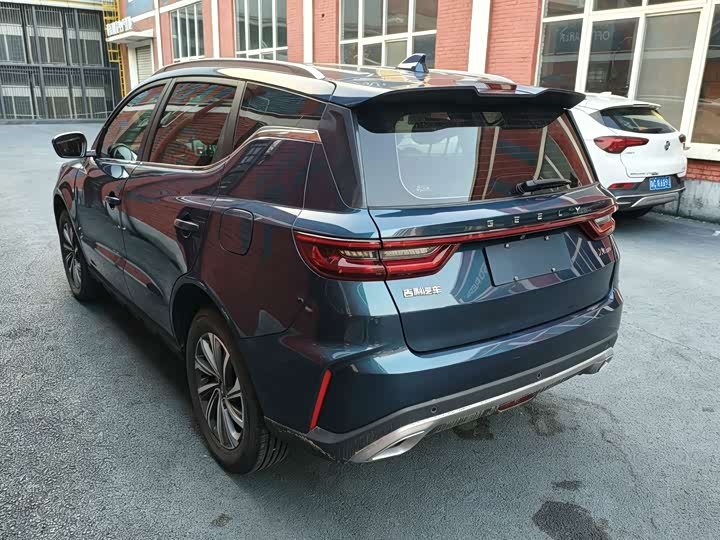Geely Vision X6, 2022 — фото 4 из 9
