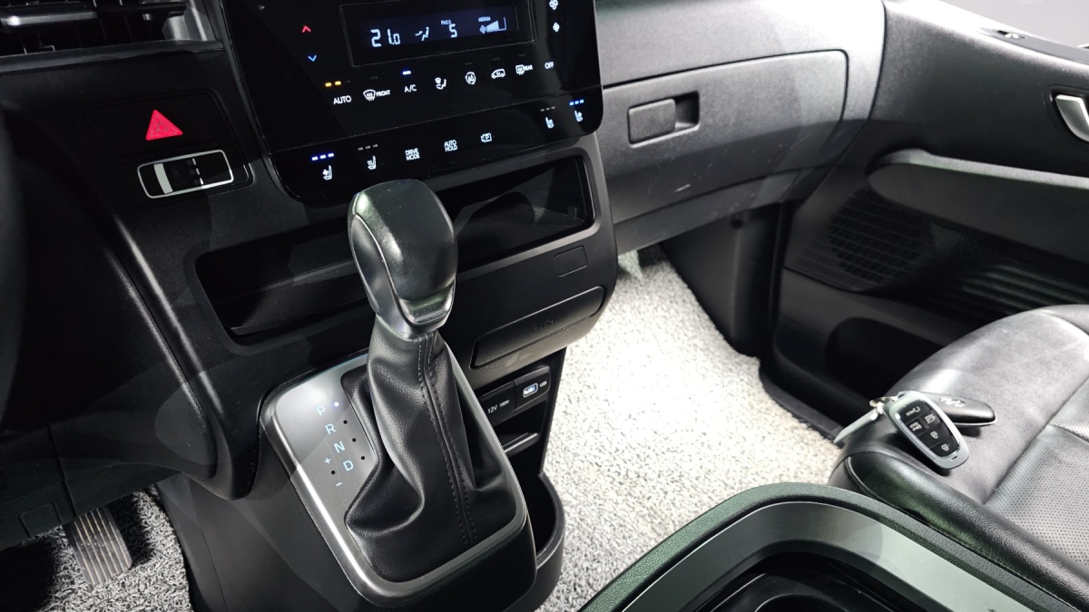 Hyundai Staria, 2021 — фото 8 из 12
