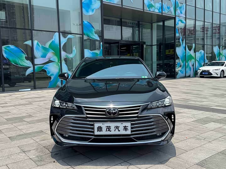 Toyota Avalon, 2022 — фото 2 из 9
