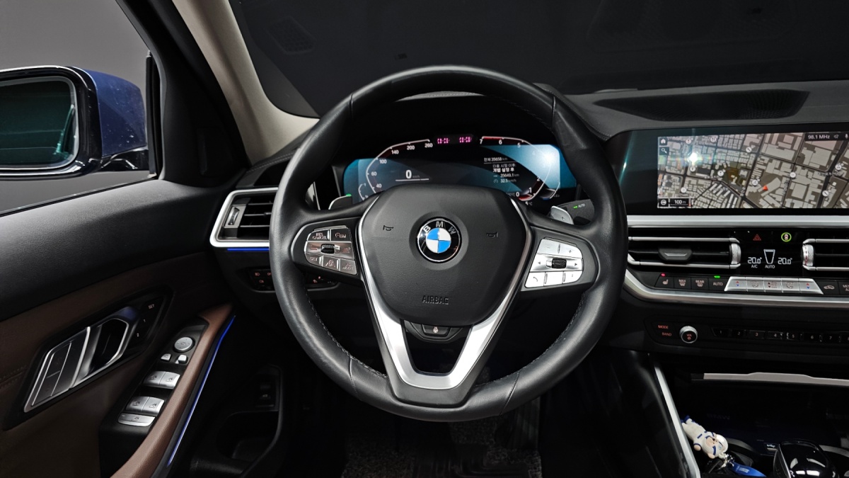 BMW 3 Series, 2022 — фото 11 из 12