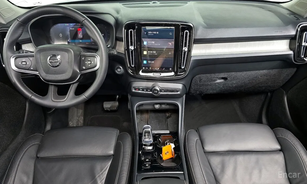 Volvo XC40, 2022 — фото 7 из 12