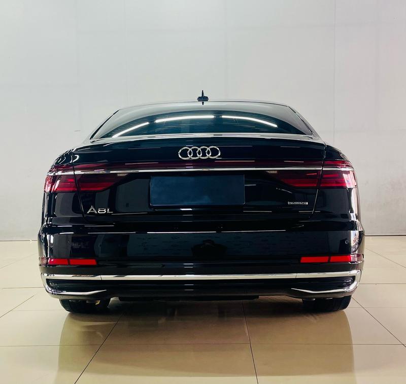 Audi A8, 2024 — фото 6 из 12