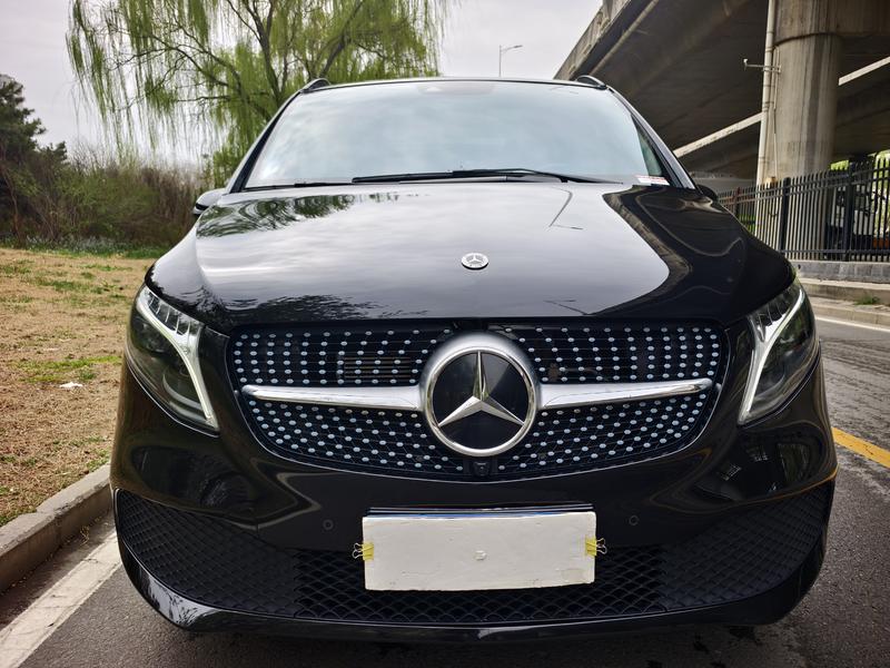 Mercedes-Benz V-Class, 2022 — фото 2 из 12