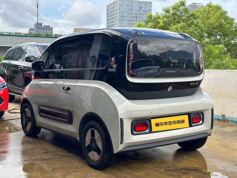 Baojun KiWi EV, 2022 — фото 4 из 10