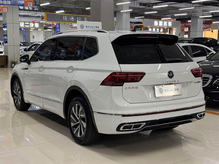 Volkswagen Tiguan L Hybrid, 2023 — фото 7 из 9