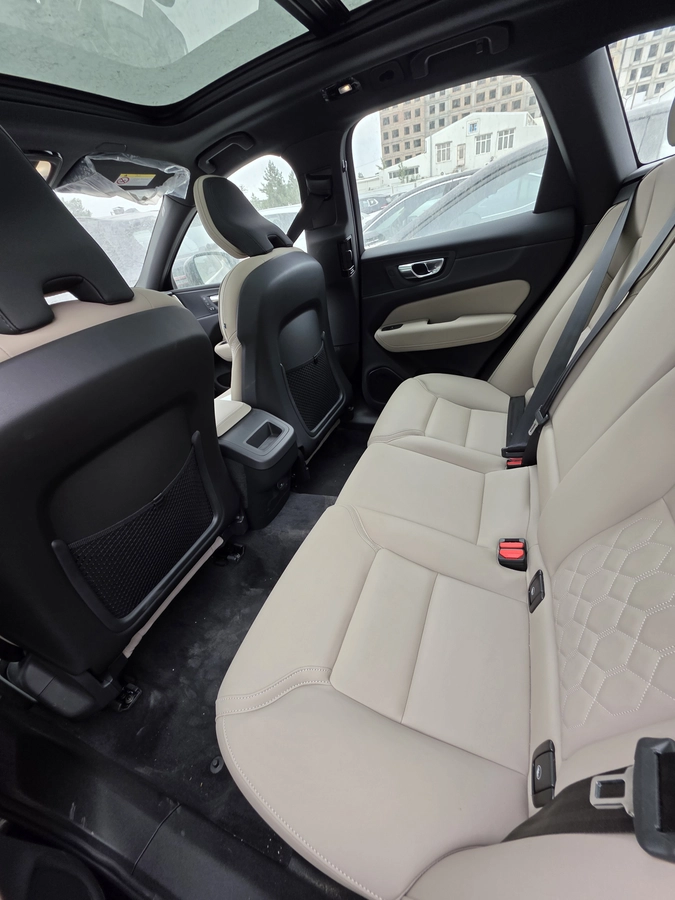 Volvo Xc60, 2025 — фото 5 из 12