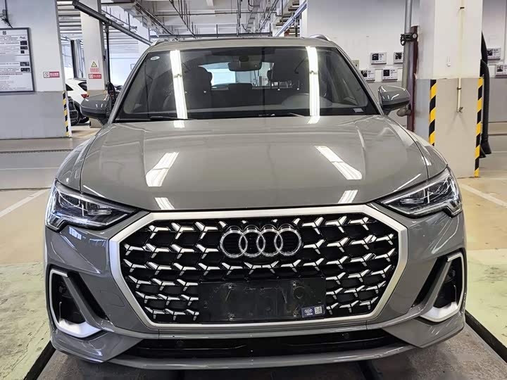 Audi Q3, 2024 — фото 3 из 9