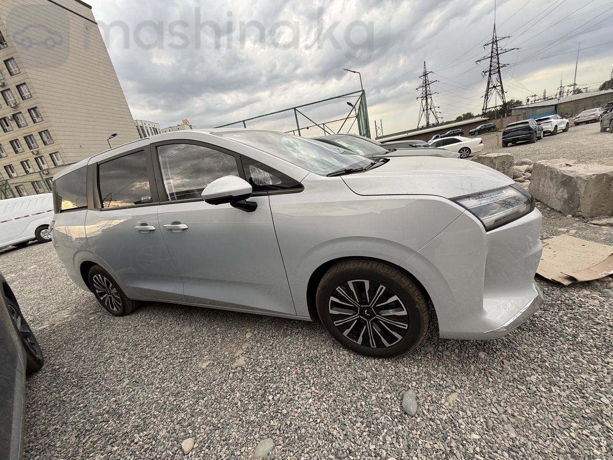 Wuling Starlight 730, 2026 — фото 3 из 7