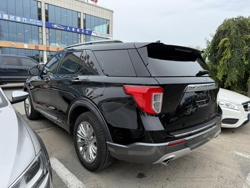 Ford Explorer, 2021 — фото 3 из 9