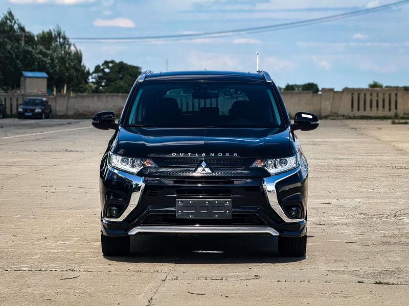 Mitsubishi Outlander, 2021 — фото 2 из 12