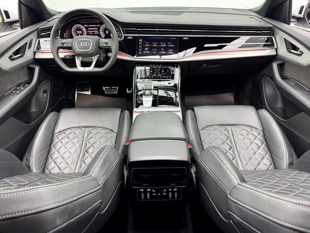 Audi Q8, 2022 — фото 7 из 10