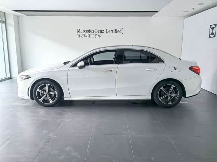 Mercedes-Benz A-Class, 2023 — фото 3 из 9