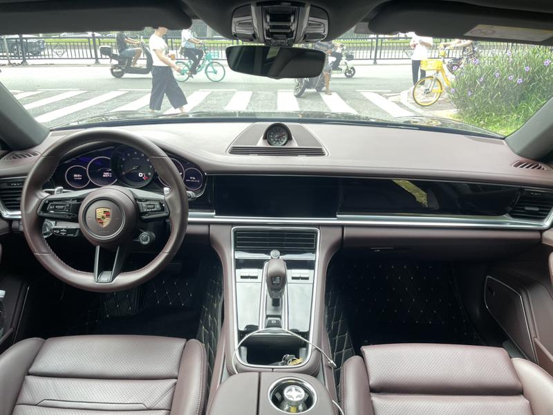 Porsche Panamera, 2022 — фото 9 из 12