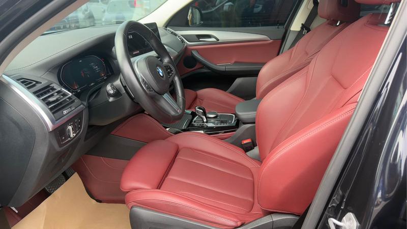 BMW X4, 2023 — фото 8 из 10