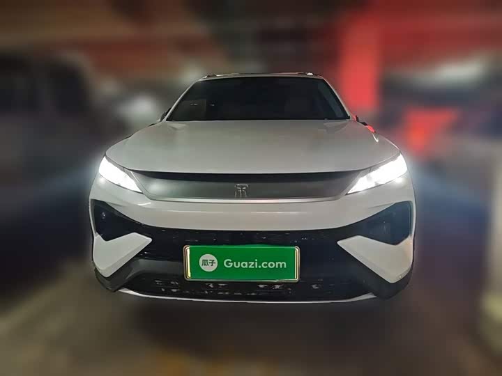 BYD Song Pro Hybrid, 2024 — фото 2 из 9