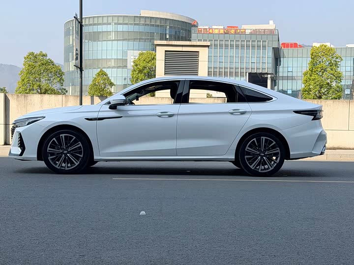 Chery Arrizo 8, 2023 — фото 7 из 9