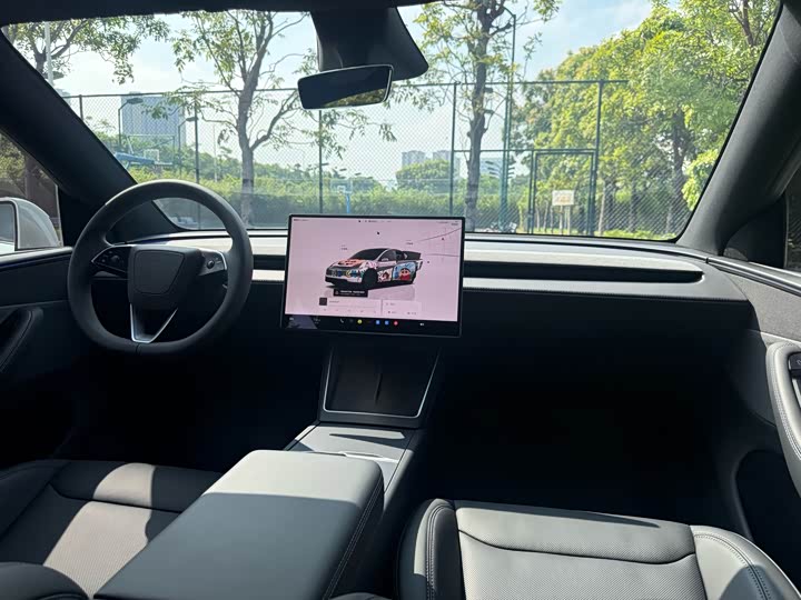 Tesla Model Y, 2025 — фото 6 из 9
