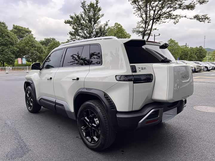 BYD FangChengBao Titanium 3 (Tai 3), 2025 — фото 9 из 9