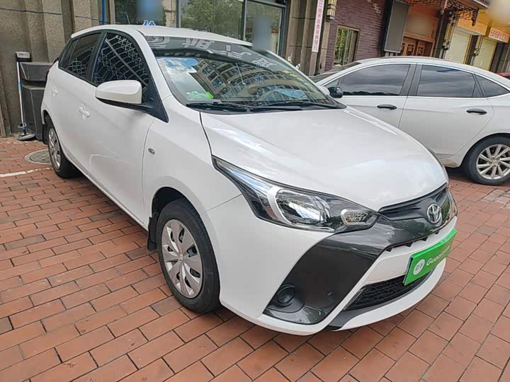 Toyota Yaris L Hatchback, 2023 — фото 4 из 9