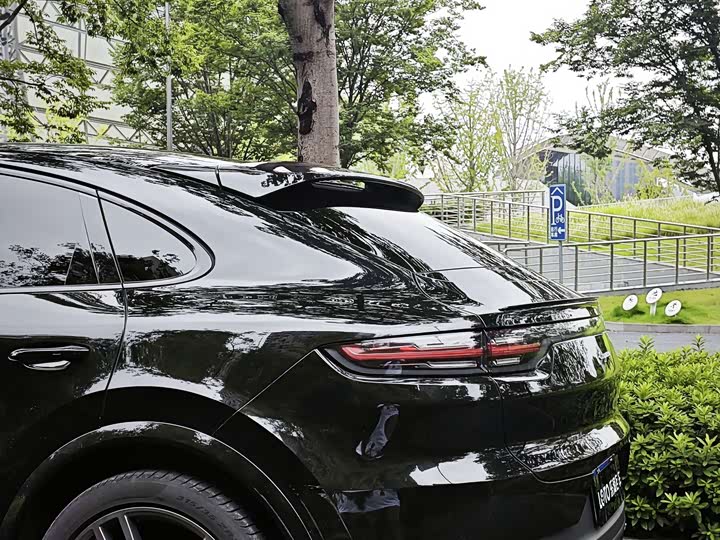 Porsche Cayenne, 2023 — фото 7 из 9