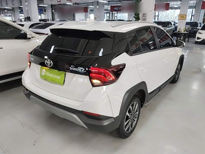 Toyota Yaris L Hatchback, 2022 — фото 7 из 9