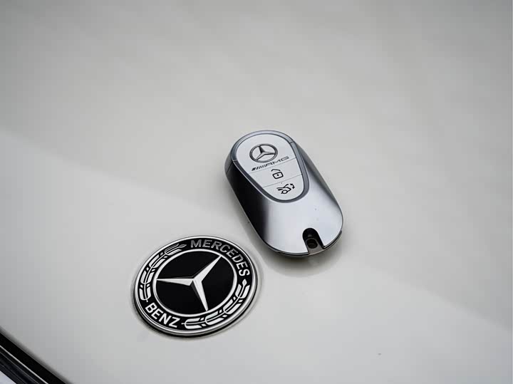 Mercedes-Benz EQS AMG, 2023 — фото 8 из 9