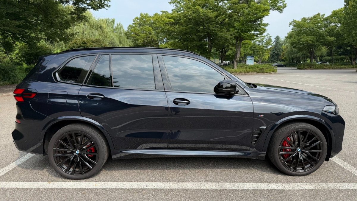 BMW X5, 2025 — фото 3 из 12