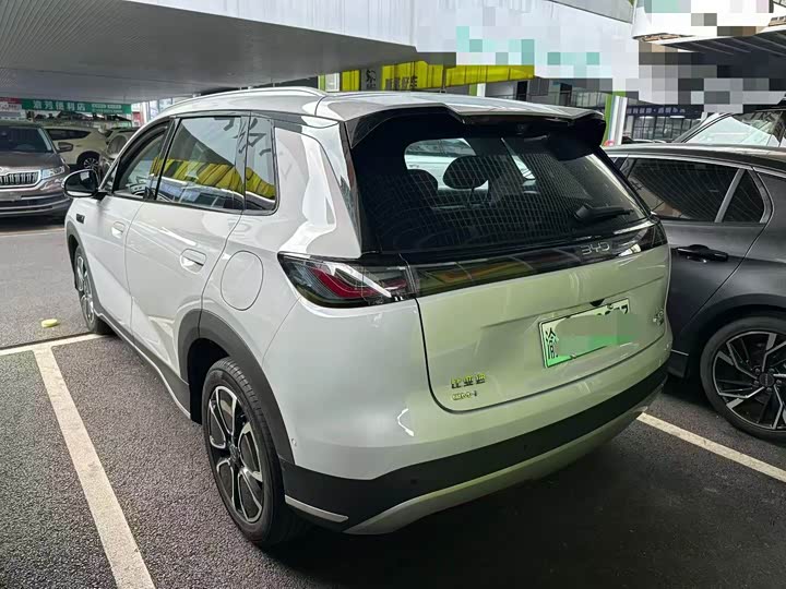 BYD Sea Lion 05 DM-i Hybrid, 2026 — фото 8 из 9