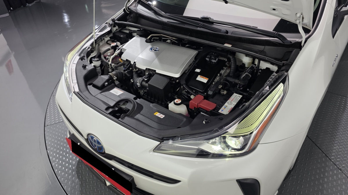 Toyota Prius, 2021 — фото 6 из 12