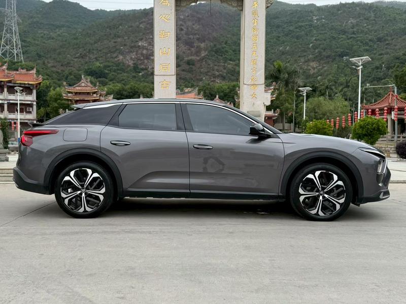 Citroen C5 X, 2022 — фото 8 из 12