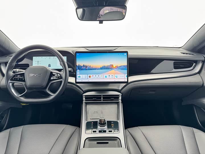 BYD Seal 07 DM-i Hybrid, 2024 — фото 8 из 9
