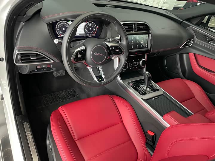 Jaguar XE L, 2021 — фото 7 из 9