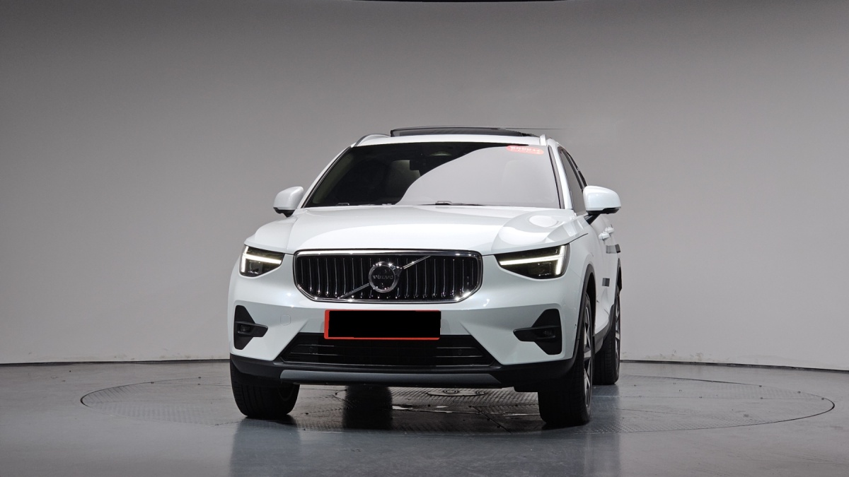 Volvo XC40, 2024 — фото 3 из 12