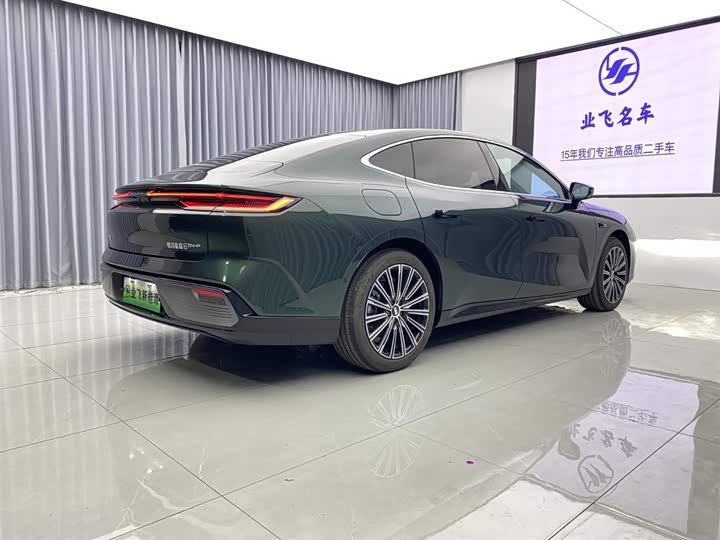 Geely Galaxy Starshine 8 EM-i, 2025 — фото 4 из 9