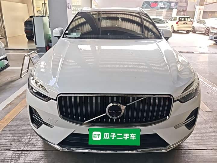 Volvo XC60 Hybrid, 2024 — фото 3 из 9
