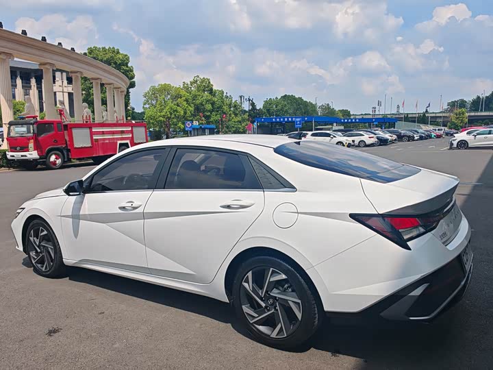 Hyundai Elantra N line, 2023 — фото 7 из 9