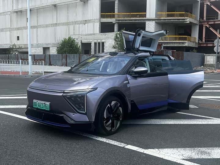 HiPhi Y, 2023 — купить в Брянске под ключ