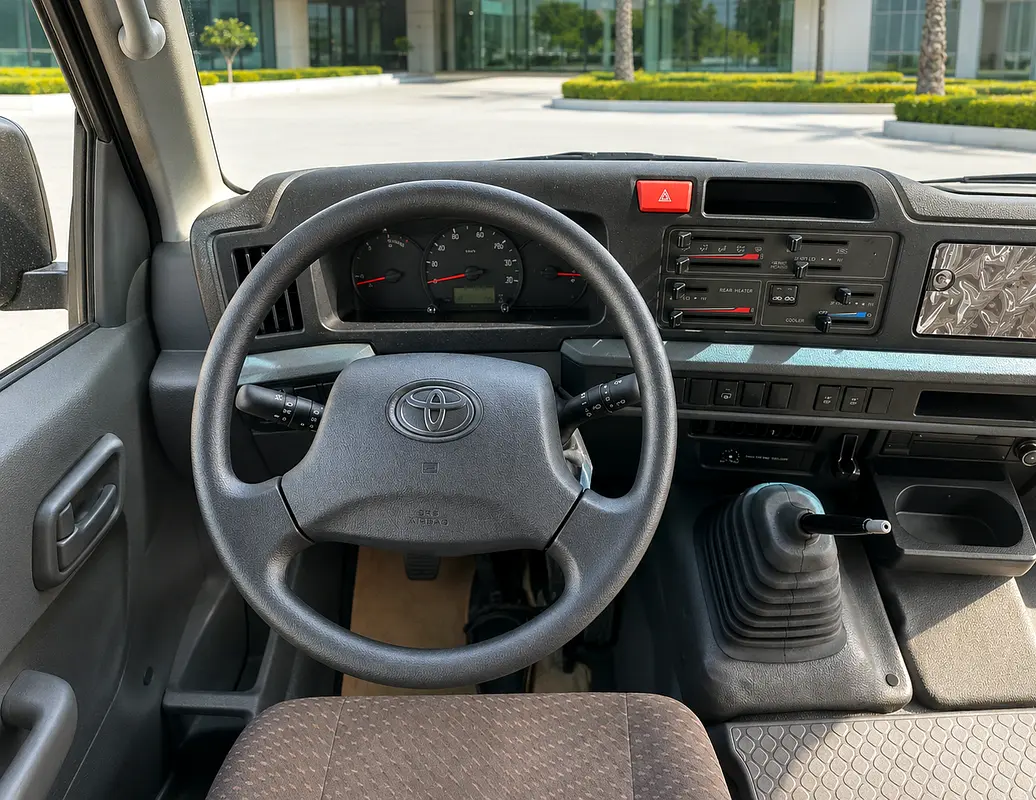 Toyota Coaster, 2025 — фото 9 из 10