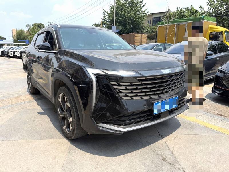 Geely Atlas L, 2023 — фото 3 из 10