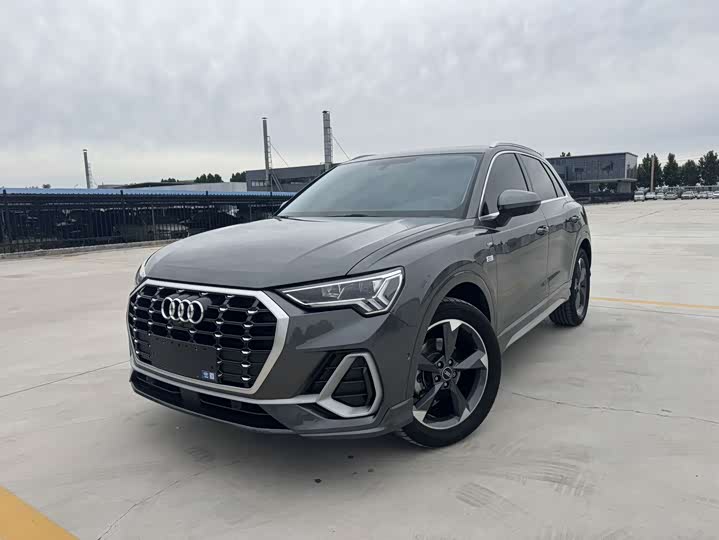 Audi Q3, 2023 — купить в Твери под ключ
