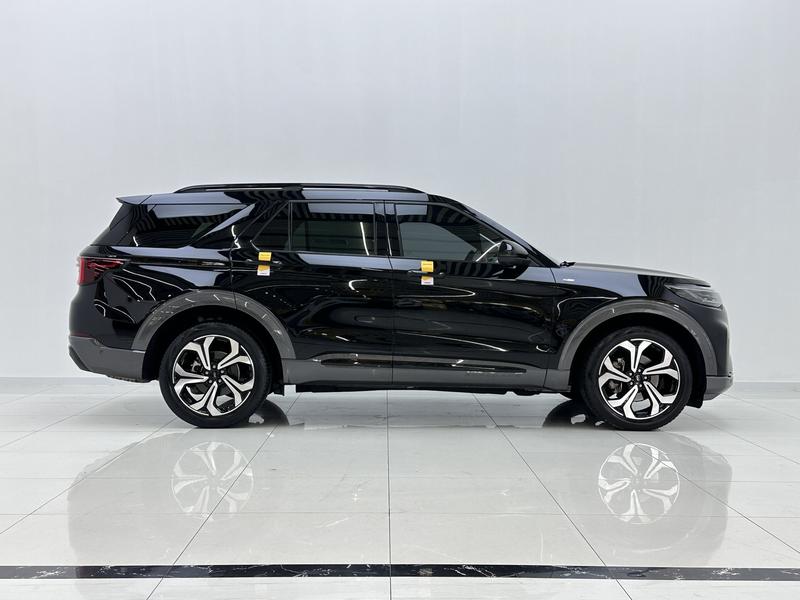 Ford Explorer, 2022 — фото 8 из 12