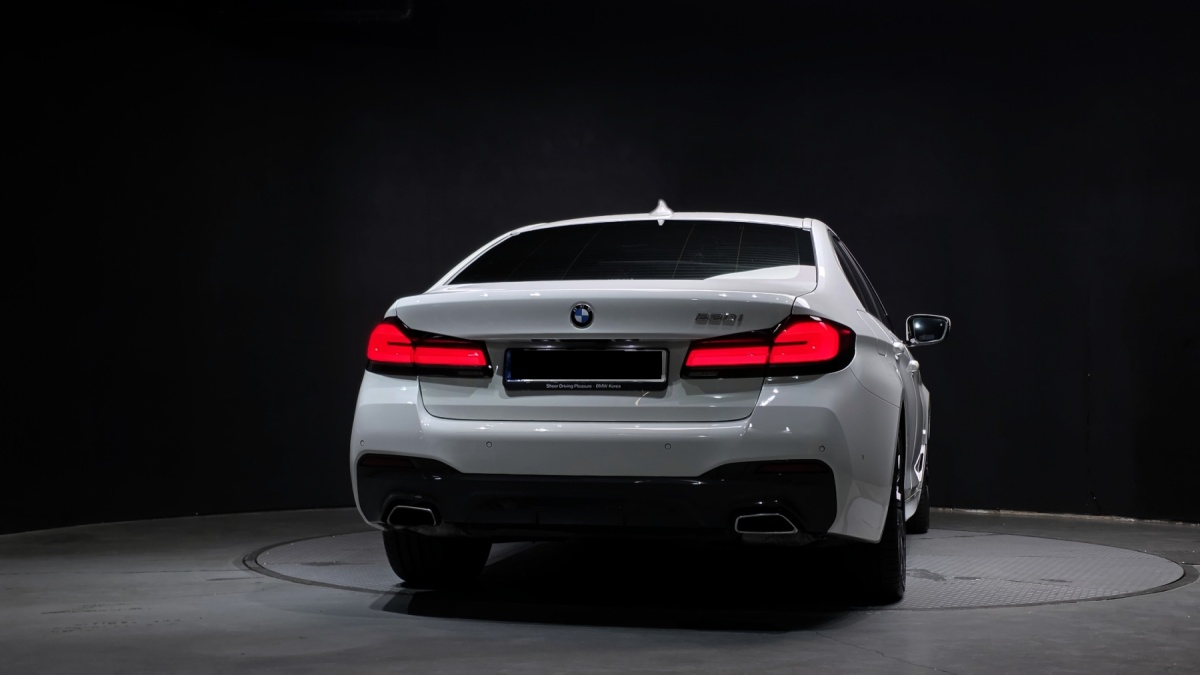 BMW 5 Series, 2023 — фото 4 из 12